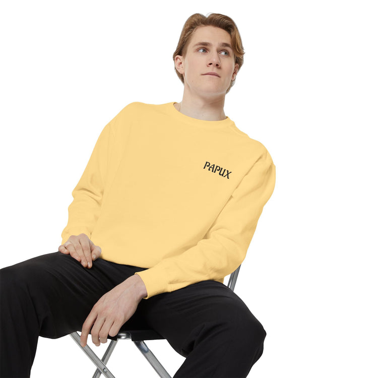 Unisex Garment-Dyed Sweatshirt Cozy y Elegante para Cualquier Ocasión